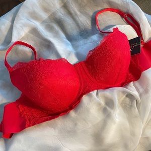 Frederick’s of Hollywood Sexy Red Balconette Bra